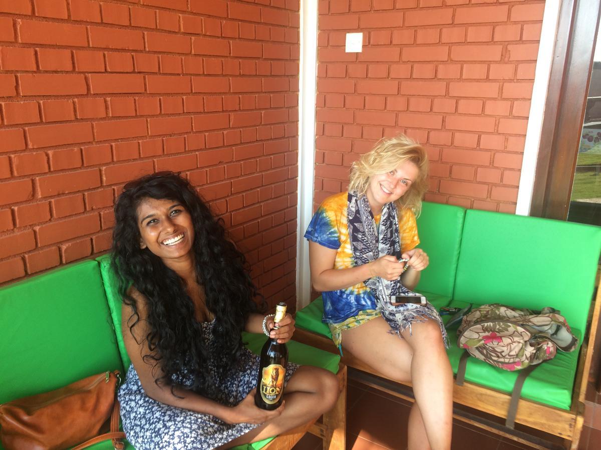 Explore Hostels Negombo Kochchikade 外观 照片