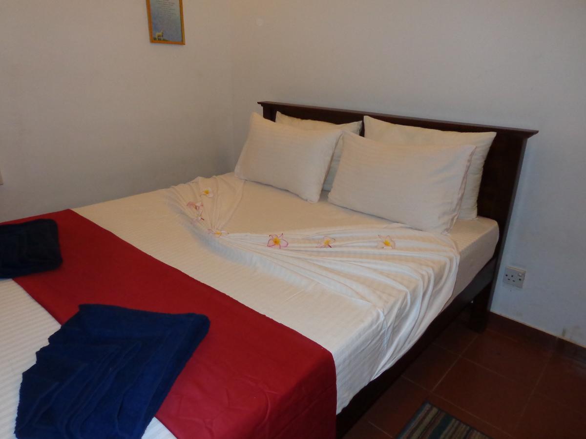 Explore Hostels Negombo Kochchikade 外观 照片