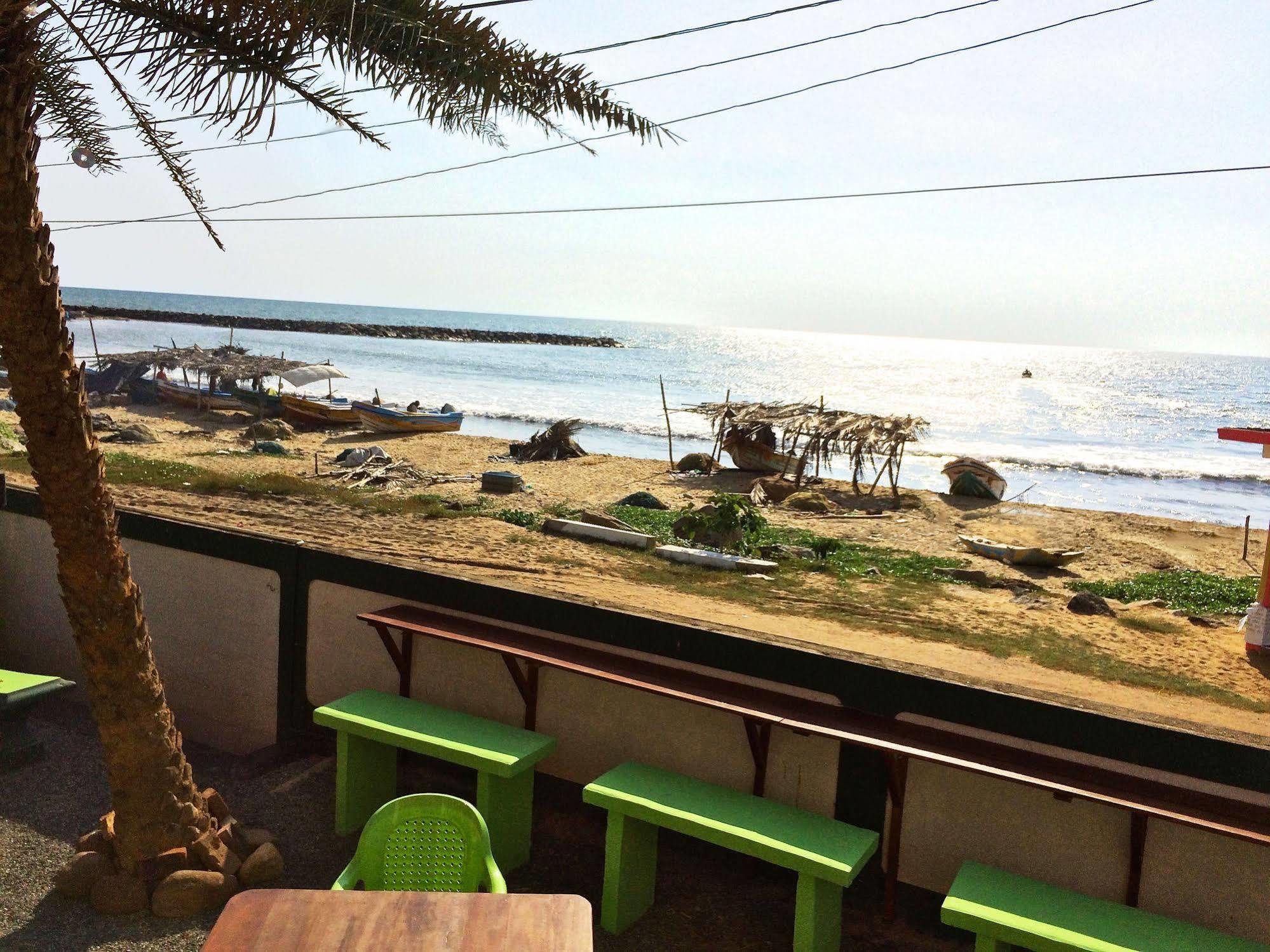 Explore Hostels Negombo Kochchikade 外观 照片