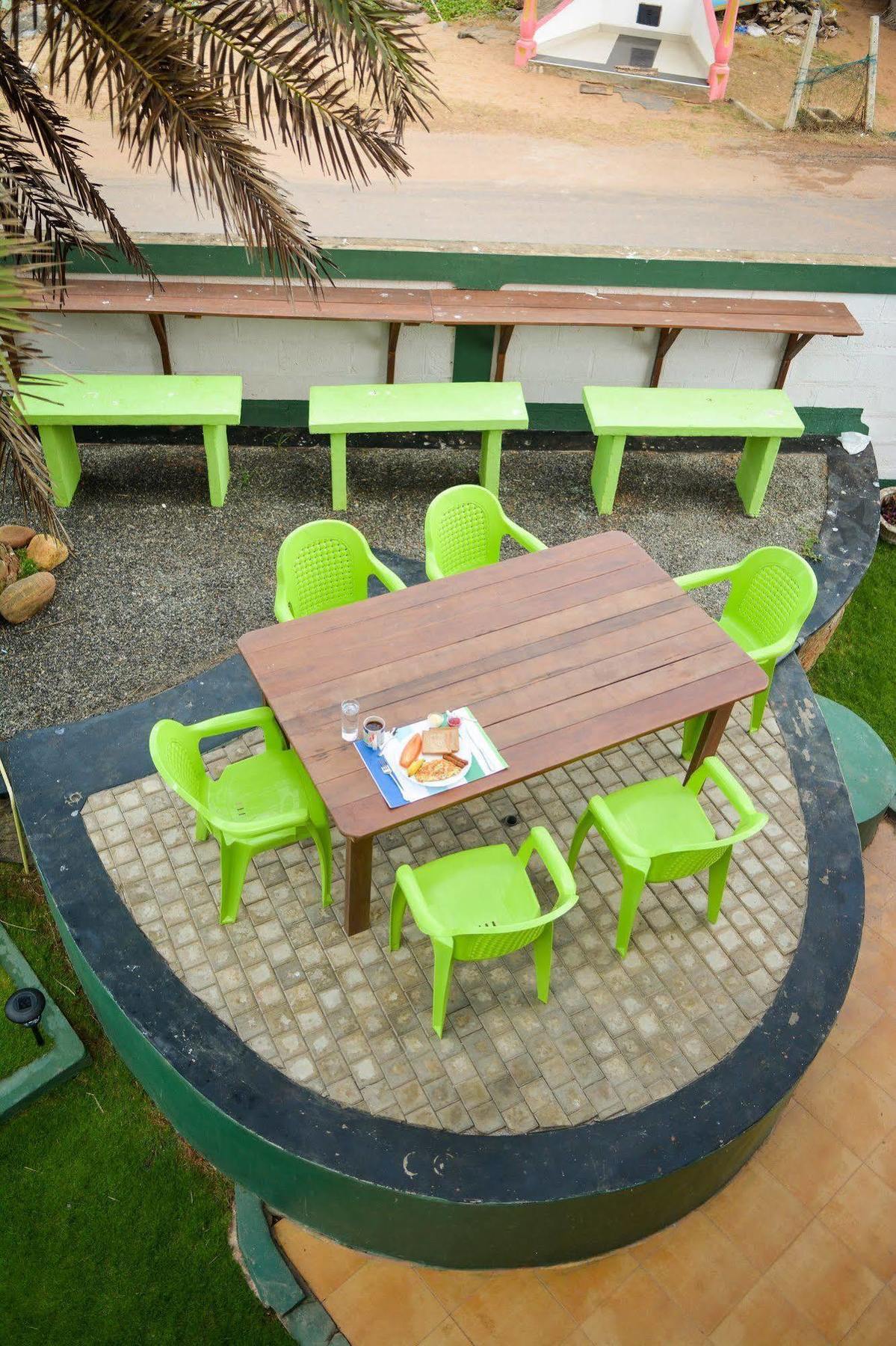 Explore Hostels Negombo Kochchikade 外观 照片