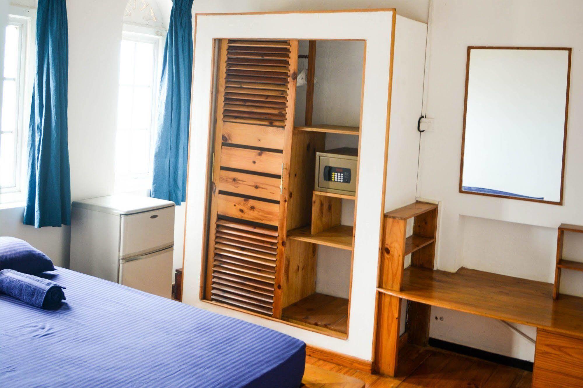 Explore Hostels Negombo Kochchikade 外观 照片