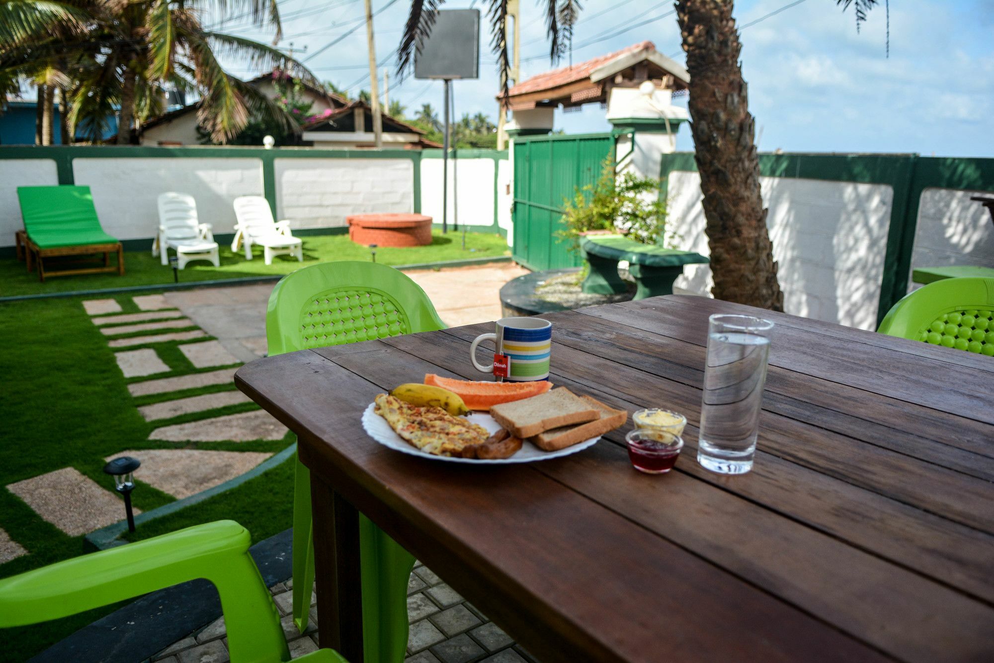 Explore Hostels Negombo Kochchikade 外观 照片